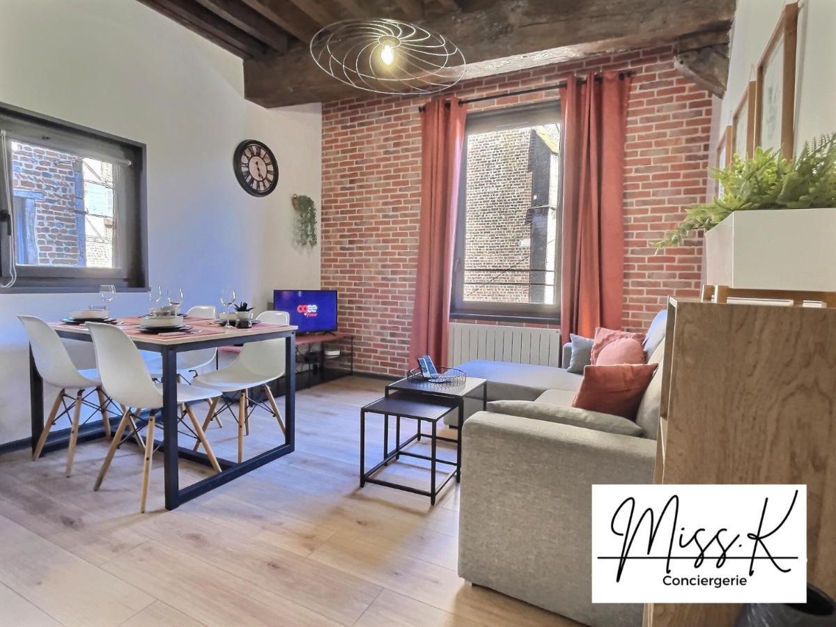"La Fenetre Sur Le Marche" De Miss.K Conciergerie Apartment Chatillon-sur-Chalaronne Ngoại thất bức ảnh