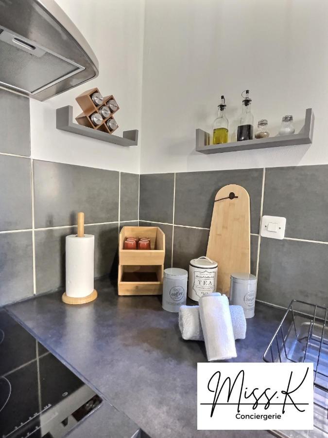 "La Fenetre Sur Le Marche" De Miss.K Conciergerie Apartment Chatillon-sur-Chalaronne Ngoại thất bức ảnh