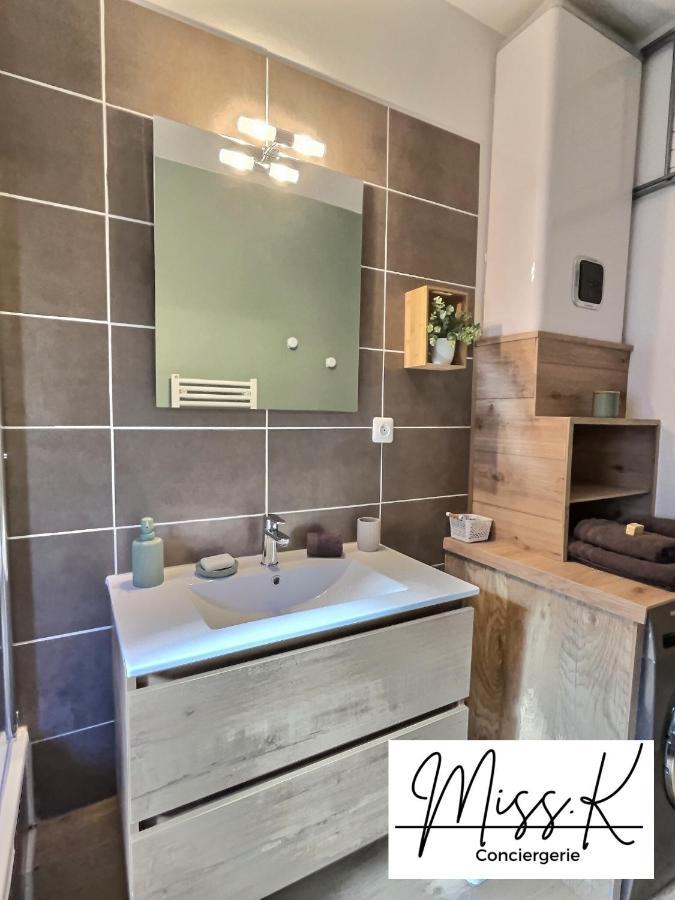 "La Fenetre Sur Le Marche" De Miss.K Conciergerie Apartment Chatillon-sur-Chalaronne Ngoại thất bức ảnh